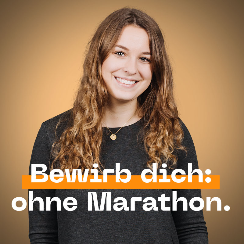 Kollegin berichtet über den Bewerbungsprozess